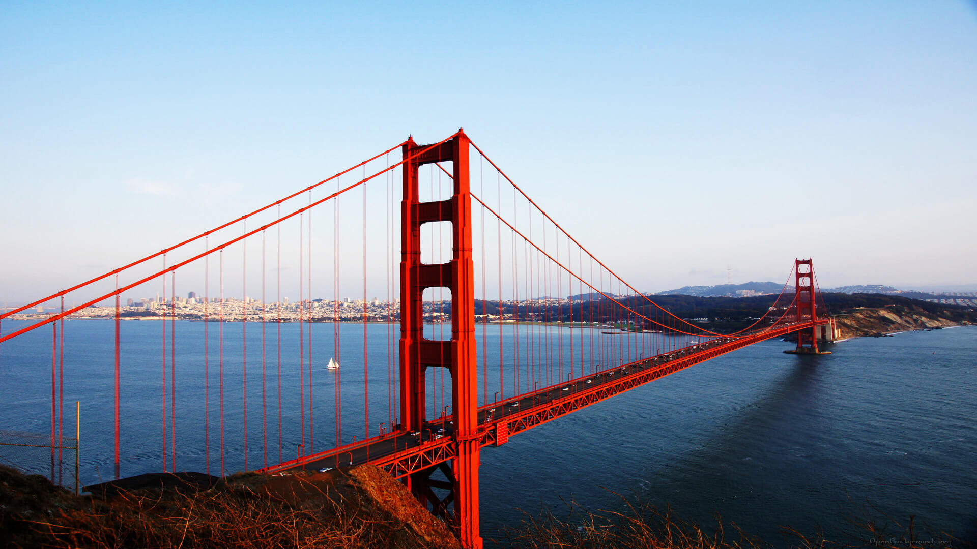 Cross over the Golden Gate Bridge with San Francisco Deluxe Sightseeing Tours